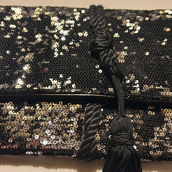 White House Black Market Sequin Clutch - Picture 4 of 6